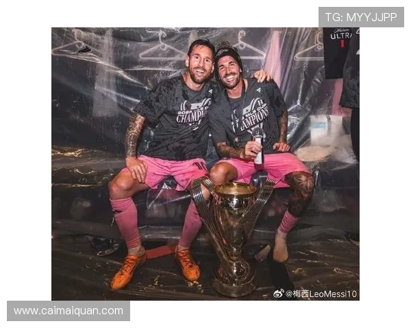 迈阿密边后卫阿尔巴手指受伤恢复良好球迷期待他重返赛场