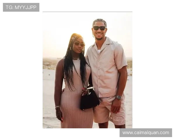 哈登新女友与查尔莫斯有过孩子还曾与路威热吻引发热议